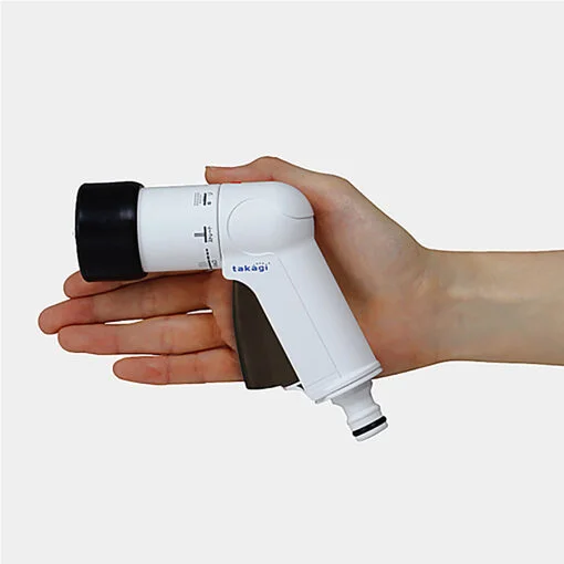 bo-voi-tuoi-cay-takagi-10-met-rm110br-01-2-510x510